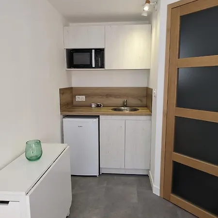 Prive Avec Entree Independante Saint-Raphaël